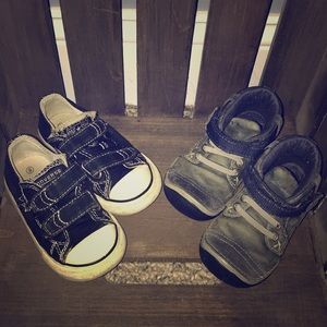 Lot of 2 pairs of toddler shoes size 6